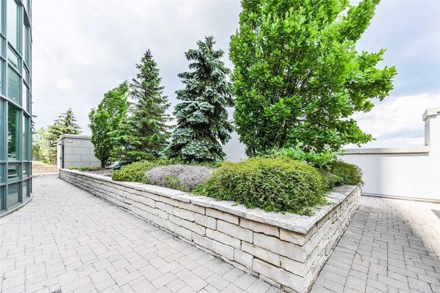 320 - 25 Greenview Ave, Condo with 2 bedrooms, 2 bathrooms and 1 parking in Toronto ON | Image 8