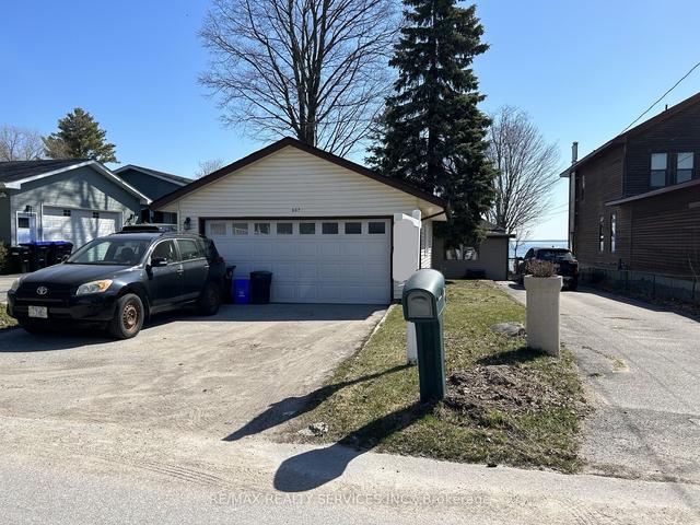 907 Adams Rd, House detached with 3 bedrooms, 2 bathrooms and 6 parking in Innisfil ON | Image 14