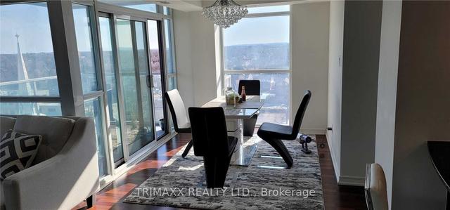 1010 - 9 George St N, Condo with 2 bedrooms, 2 bathrooms and 1 parking in Brampton ON | Image 3