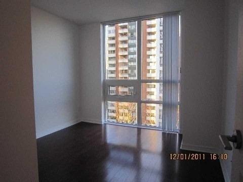 1003 - 3 Michael Power Pl, Condo with 2 bedrooms, 2 bathrooms and 1 parking in Toronto ON | Image 7