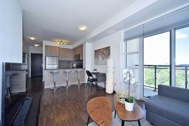 809 - 840 Queens Plate Dr, Condo with 1 bedrooms, 1 bathrooms and 1 parking in Toronto ON | Image 7
