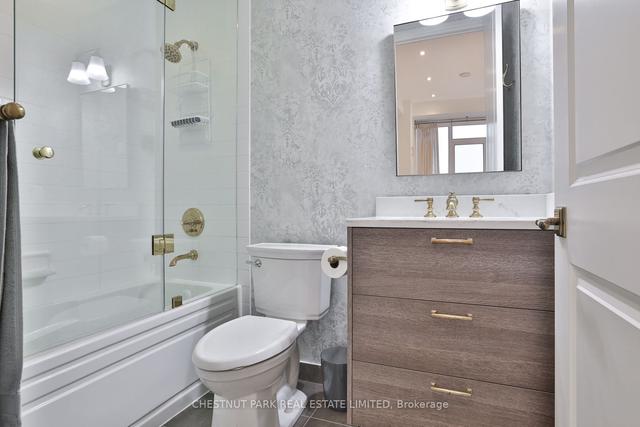 905 - 23 Glebe Rd W, Condo with 2 bedrooms, 2 bathrooms and 1 parking in Toronto ON | Image 13