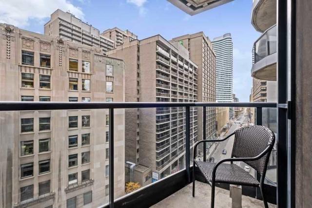 1004 - 21 Carlton St, Condo with 1 bedrooms, 1 bathrooms and 0 parking in Toronto ON | Image 9