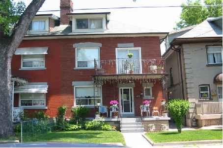 473 Shaw St, House attached with 4 bedrooms, 3 bathrooms and null parking in Toronto ON | Image 1