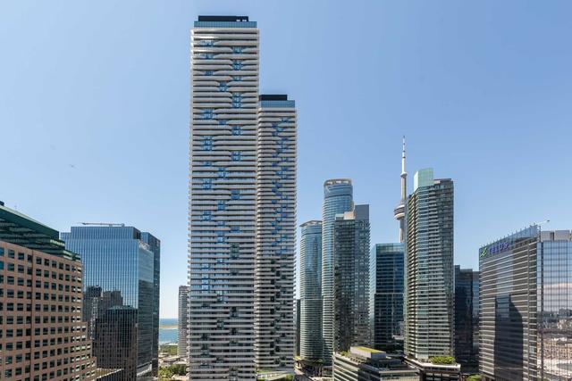 2503 - 33 Bay St, Condo with 2 bedrooms, 2 bathrooms and 1 parking in Toronto ON | Image 26