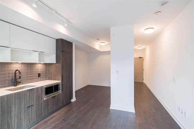 512 - 60 Tannery Rd, Condo with 1 bedrooms, 1 bathrooms and 1 parking in Toronto ON | Image 11