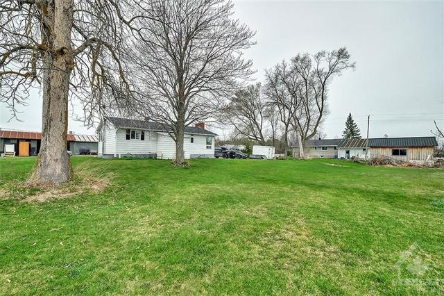 5243 Upper Dwyer Hill Road, House detached with 3 bedrooms, 1 bathrooms and 4 parking in Ottawa ON | Image 26