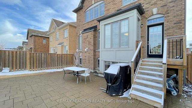 59 James Joyce Dr, House detached with 4 bedrooms, 3 bathrooms and 4 parking in Markham ON | Image 30