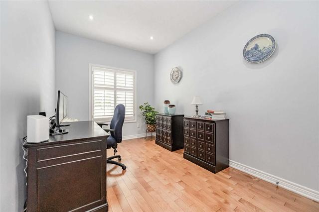 80 Oakhampton Tr, Townhouse with 3 bedrooms, 3 bathrooms and 2 parking in Hamilton ON | Image 34