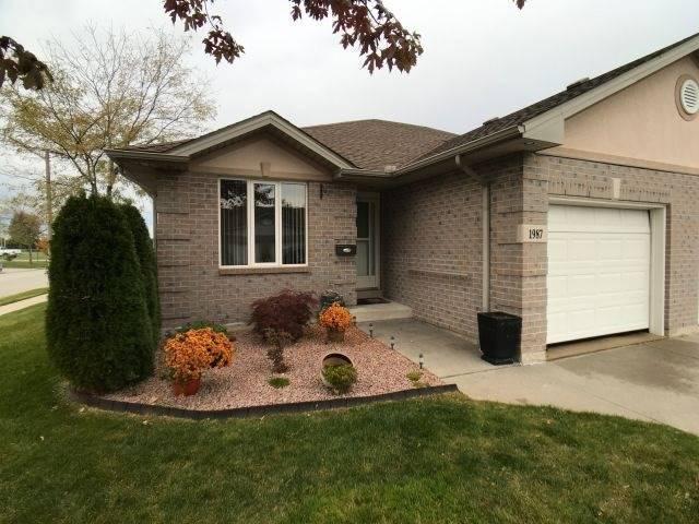 1987 Castleton Ave, House semidetached with 2 bedrooms, 3 bathrooms and 1 parking in Windsor ON | Image 1