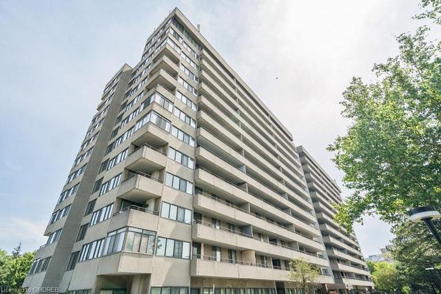 1401 - 1300 Mississauga Valley Boulevard, House attached with 3 bedrooms, 1 bathrooms and 1 parking in Mississauga ON | Image 1
