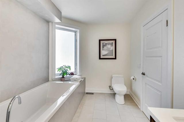 57 Bowden St, House semidetached with 3 bedrooms, 3 bathrooms and 0 parking in Toronto ON | Image 13