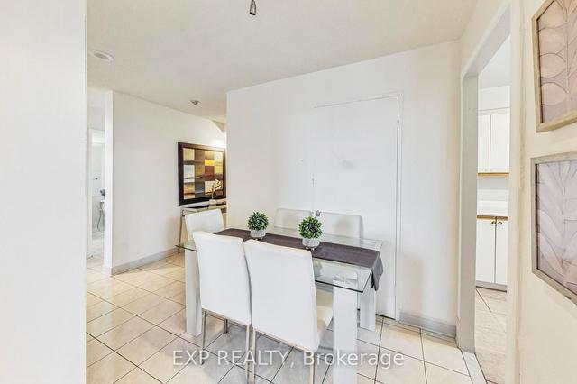 810 - 3559 Eglinton Ave W, Condo with 2 bedrooms, 1 bathrooms and 1 parking in Toronto ON | Image 3