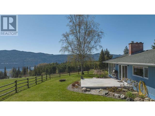 6197 Line 17 Road, House detached with 3 bedrooms, 2 bathrooms and 20 parking in Columbia Shuswap F BC | Image 43