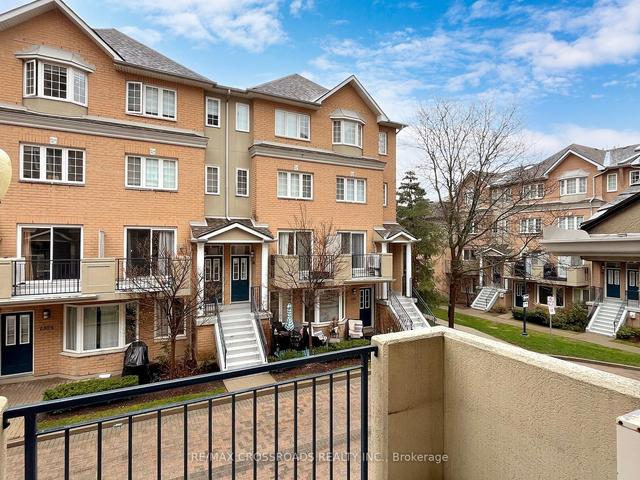 1503 - 28 Sommerset Way, Townhouse with 3 bedrooms, 3 bathrooms and 1 parking in Toronto ON | Image 11