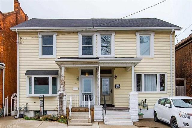 297 John St, House semidetached with 3 bedrooms, 3 bathrooms and 4 parking in Hamilton ON | Image 1