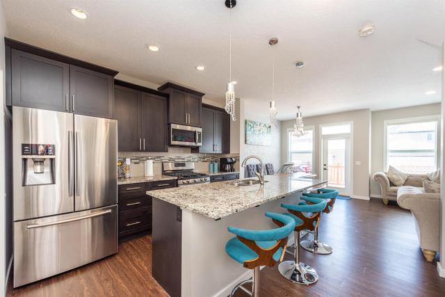 83 Legacy Reach Manor Se, House detached with 3 bedrooms, 2 bathrooms and 2 parking in Calgary AB | Image 5