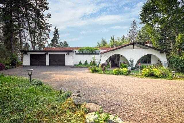 5250 Finch Rd, House detached with 8 bedrooms, 4 bathrooms and 7 parking in Lake Country BC | Image 1