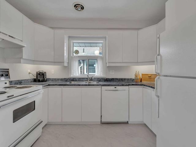 12 Amberley Dr, House detached with 3 bedrooms, 2 bathrooms and 5 parking in Toronto ON | Image 2