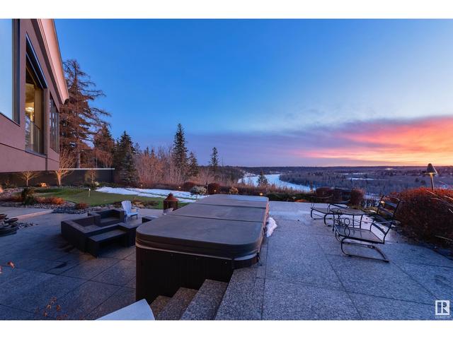 8602 Saskatchewan Dr Nw, House detached with 6 bedrooms, 5 bathrooms and 6 parking in Edmonton AB | Image 63