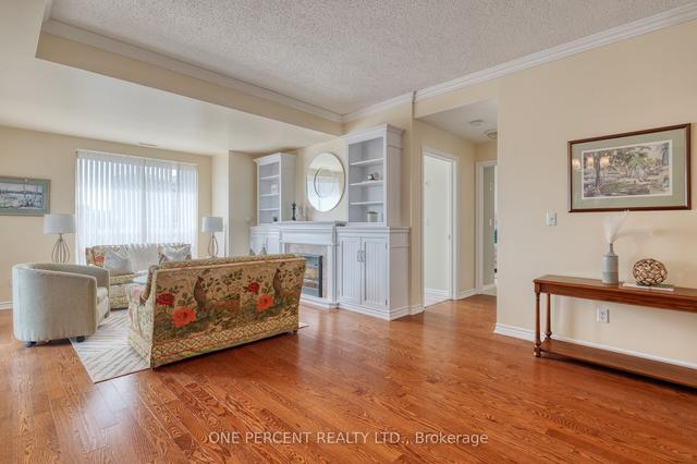 801 - 3000 Creekside Dr, Condo with 2 bedrooms, 2 bathrooms and 1 parking in Hamilton ON | Image 19