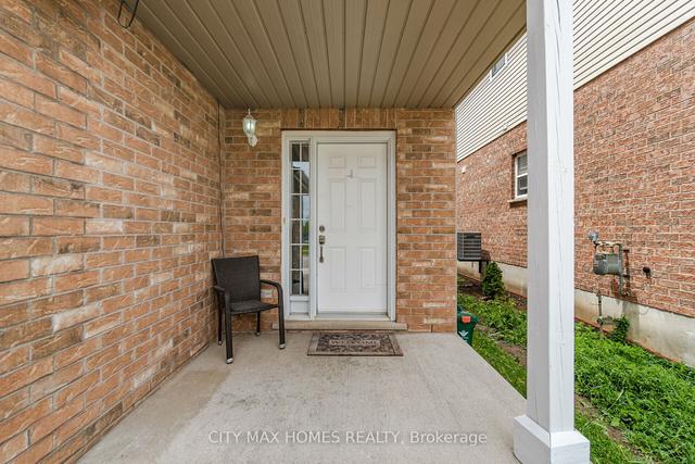 114 Eden Oak Tr, House detached with 4 bedrooms, 3 bathrooms and 4 parking in Kitchener ON | Image 23