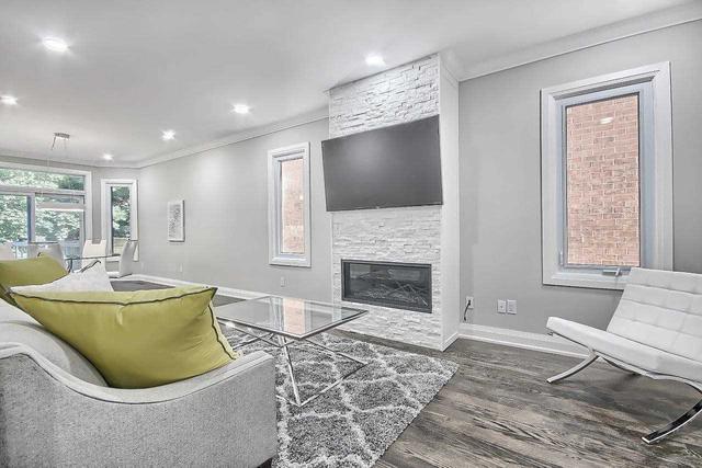18 Mulholland Dr, House detached with 4 bedrooms, 5 bathrooms and 6 parking in Vaughan ON | Image 10