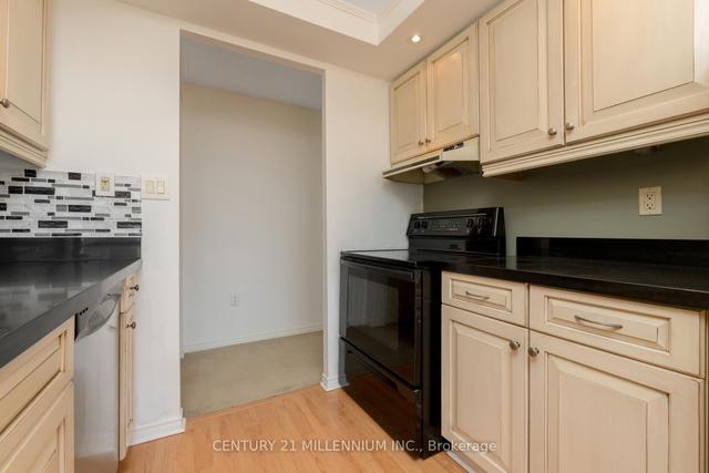 1002 - 58 Church St, Condo with 2 bedrooms, 2 bathrooms and 2 parking in Brampton ON | Image 5