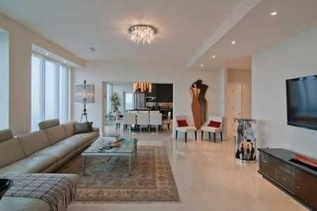 lph5303 - 2191 Yonge St, Condo with 3 bedrooms, 3 bathrooms and 2 parking in Toronto ON | Image 7