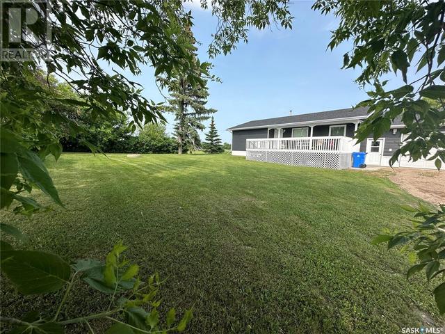 314 Railway Avenue, House detached with 5 bedrooms, 3 bathrooms and null parking in Carnduff SK | Image 3