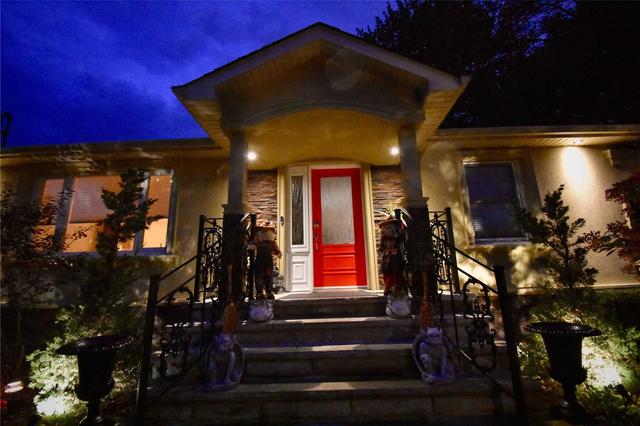1480 Kenmuir Ave, House detached with 2 bedrooms, 2 bathrooms and 5 parking in Mississauga ON | Image 26