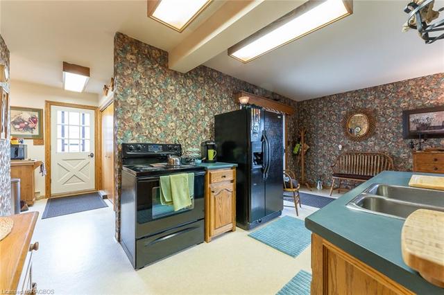 177 Durham Street, House detached with 3 bedrooms, 1 bathrooms and 2 parking in Kincardine ON | Image 4