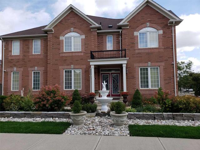 41 Peppermint Upper Clse, House detached with 4 bedrooms, 4 bathrooms and 2 parking in Brampton ON | Image 1