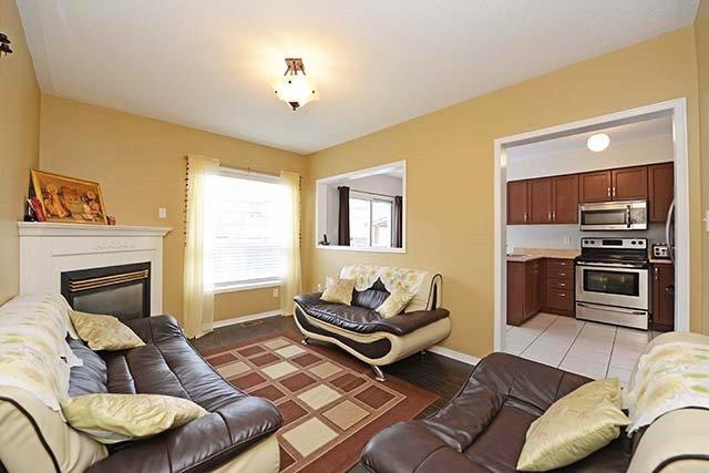 27 Culture Cres, House detached with 3 bedrooms, 3 bathrooms and 2 parking in Brampton ON | Image 11