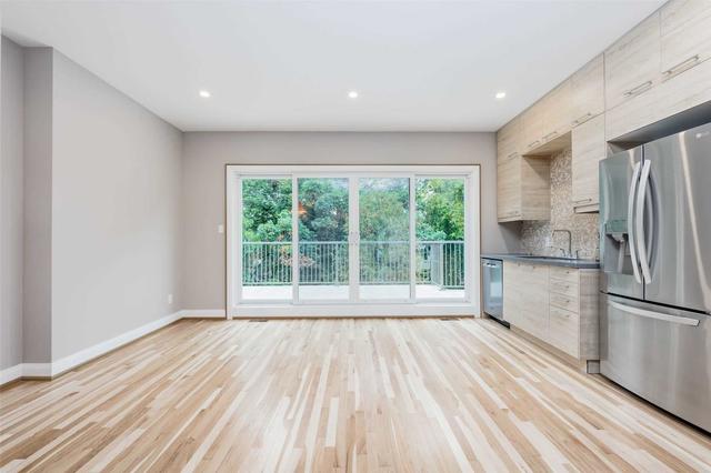 upper - 27 Kennedy Ave, House detached with 3 bedrooms, 3 bathrooms and 1 parking in Toronto ON | Image 9
