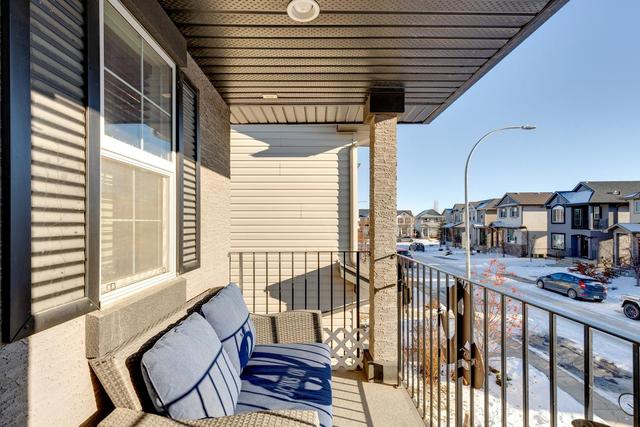 404 Cranberry Circle Se, House detached with 2 bedrooms, 2 bathrooms and 2 parking in Calgary AB | Image 2