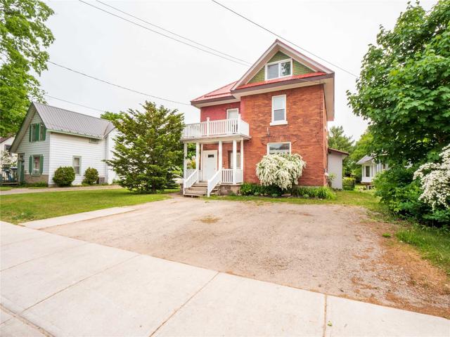 349 Queen St, House detached with 6 bedrooms, 3 bathrooms and 4 parking in Midland ON | Image 1