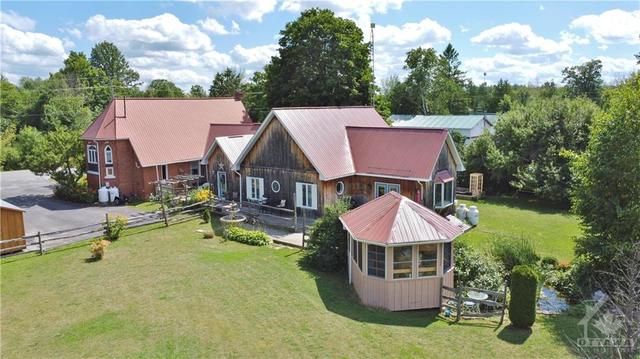 2696 7th Line, House detached with 5 bedrooms, 4 bathrooms and 10 parking in Beckwith ON | Image 2