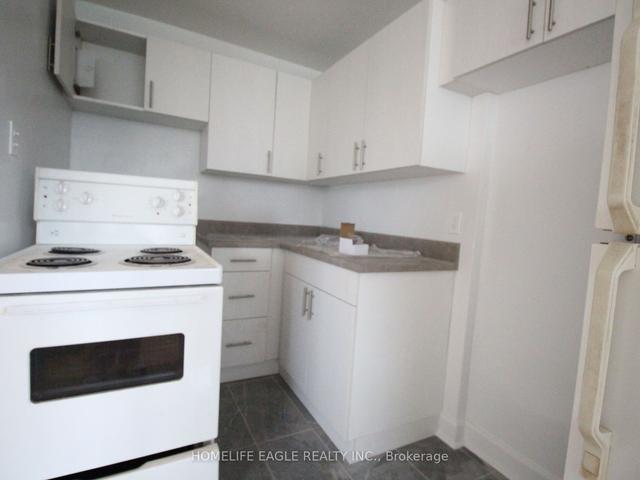 305 - 77 Erskine St, Condo with 2 bedrooms, 1 bathrooms and 1 parking in Toronto ON | Image 11