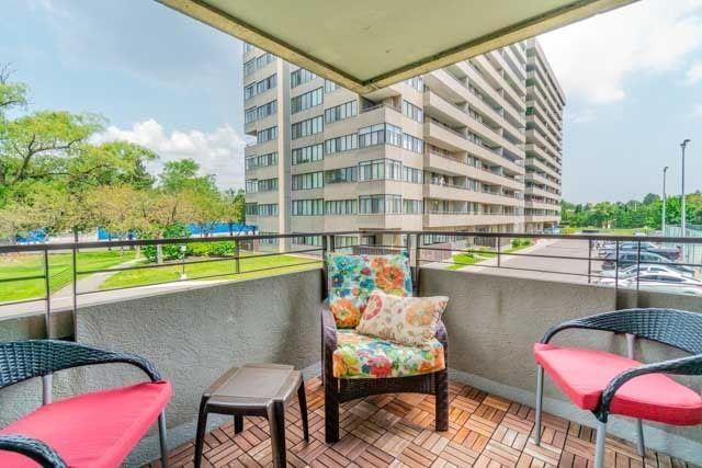 217 - 1320 Mississauga Valley Blvd, Condo with 3 bedrooms, 2 bathrooms and 1 parking in Mississauga ON | Image 17