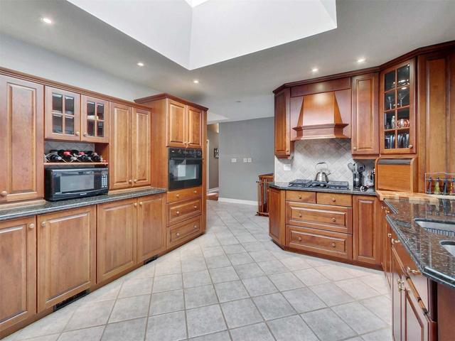 1496 Merrow Rd, House detached with 3 bedrooms, 3 bathrooms and 6 parking in Mississauga ON | Image 5