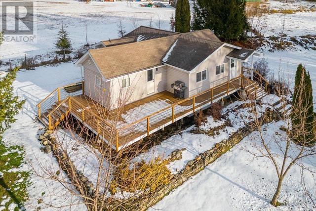 2269 Solsqua Road, House detached with 2 bedrooms, 2 bathrooms and 22 parking in Columbia Shuswap E BC | Image 1