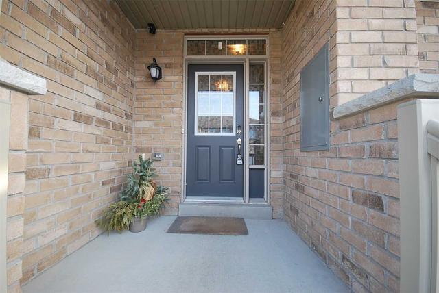 76 Rimrock Cres, House attached with 3 bedrooms, 3 bathrooms and 2 parking in Whitby ON | Image 8