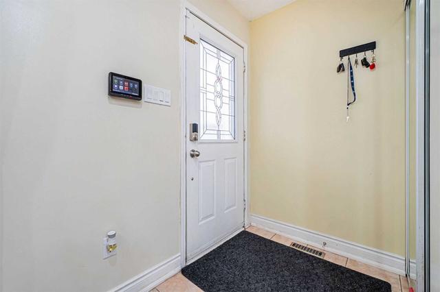 120 Saintsbury Cres, House semidetached with 3 bedrooms, 4 bathrooms and 4 parking in Brampton ON | Image 31