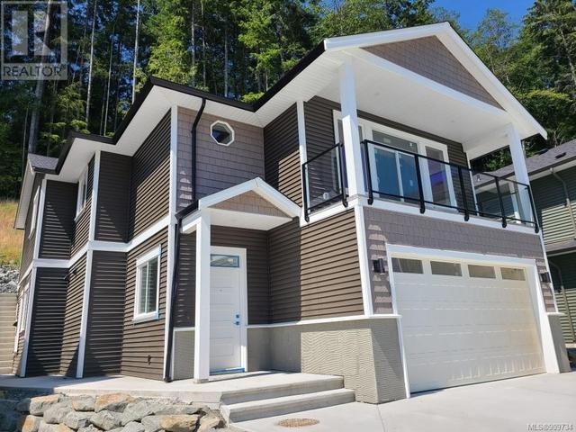 928 Craig Rd, House detached with 5 bedrooms, 3 bathrooms and 3 parking in Ladysmith BC | Card Image