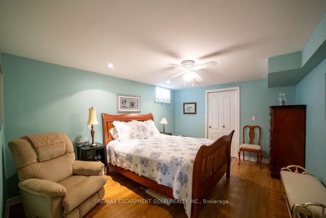 63 Davis Cres, House detached with 3 bedrooms, 3 bathrooms and 6 parking in Hamilton ON | Image 21