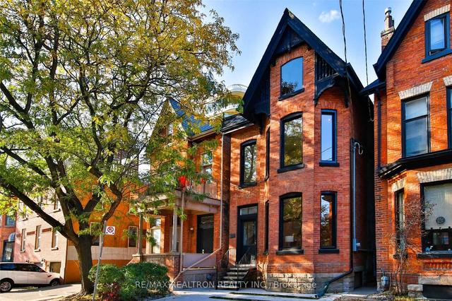 22 Webster Ave, House semidetached with 4 bedrooms, 6 bathrooms and 1 parking in Toronto ON | Image 1