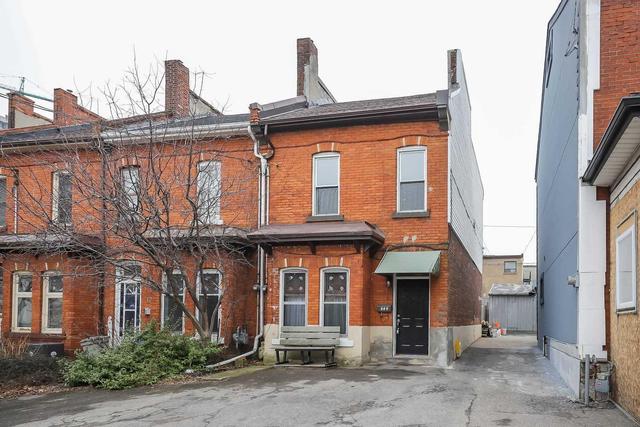 179 Market St, House attached with 3 bedrooms, 2 bathrooms and 2 parking in Hamilton ON | Image 1