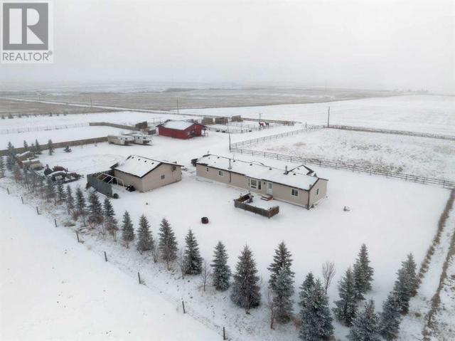 204076 Range Road 253, House other with 3 bedrooms, 2 bathrooms and null parking in Vulcan County AB | Image 39