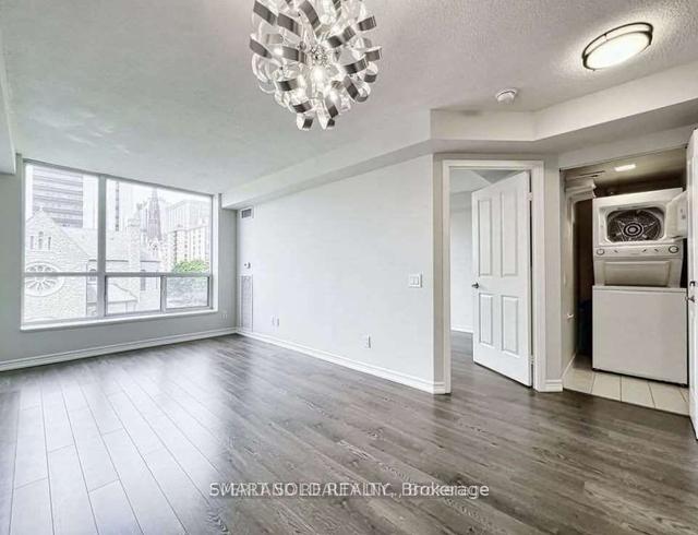 705 - 152 St Patrick St, Condo with 1 bedrooms, 1 bathrooms and 1 parking in Toronto ON | Image 2